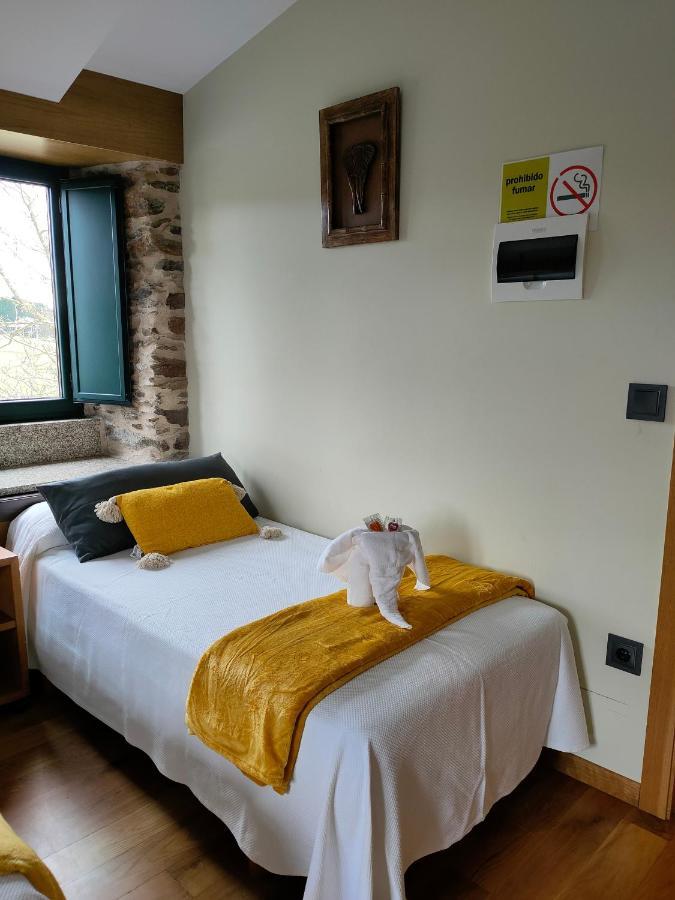 Pension Albergue Alborada Salceda Exterior photo
