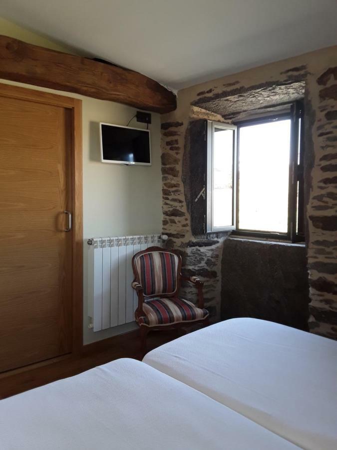 Pension Albergue Alborada Salceda Exterior photo