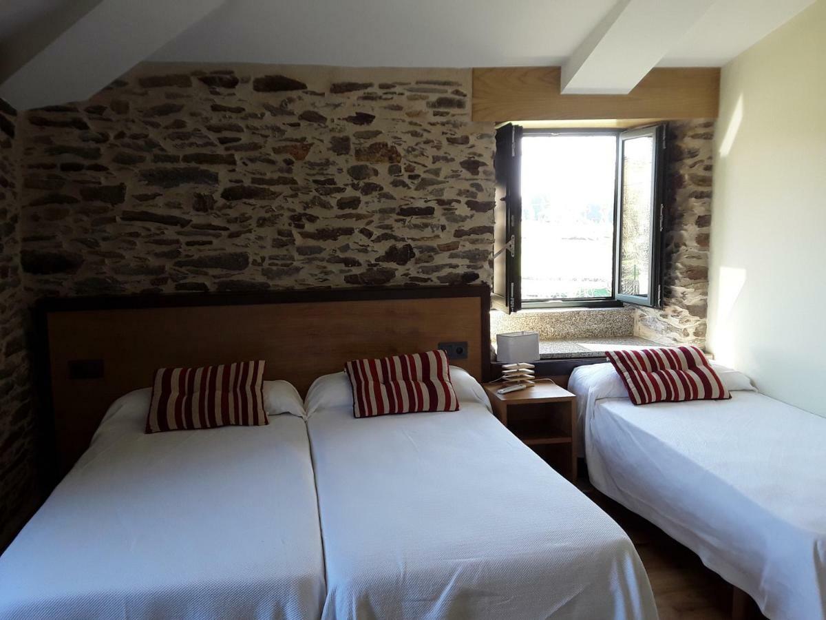 Pension Albergue Alborada Salceda Exterior photo